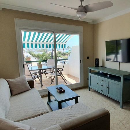 Apartamento A Pie De Playa La Barrosa Chiclana de la Frontera Bagian luar foto