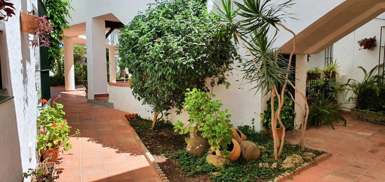 Apartamento A Pie De Playa La Barrosa Chiclana de la Frontera Bagian luar foto